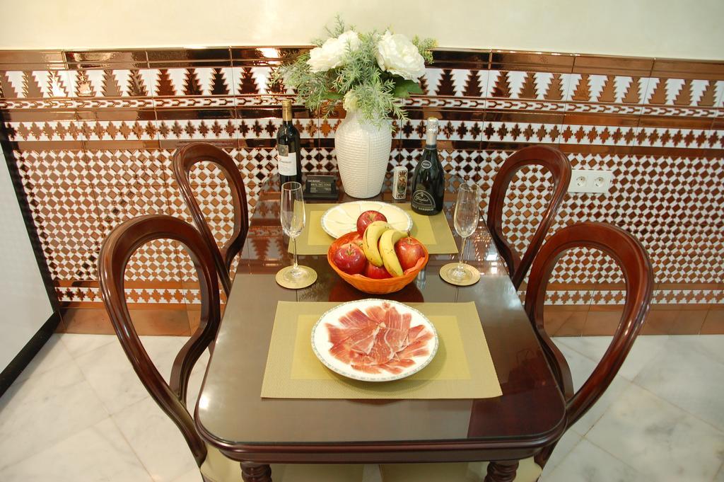 Luxury Apartment Plus Ultra Seville Exterior photo