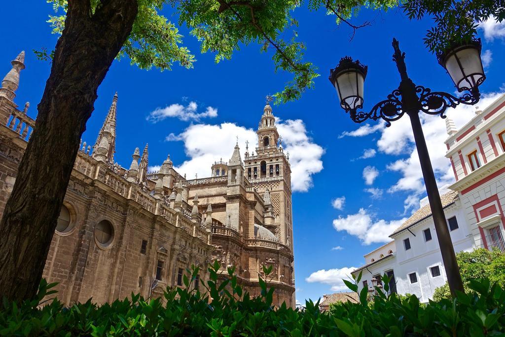 Luxury Apartment Plus Ultra Seville Exterior photo